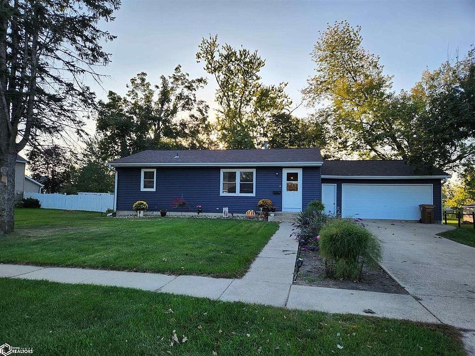 1527 Reed St, Grinnell, IA 50112 Zillow