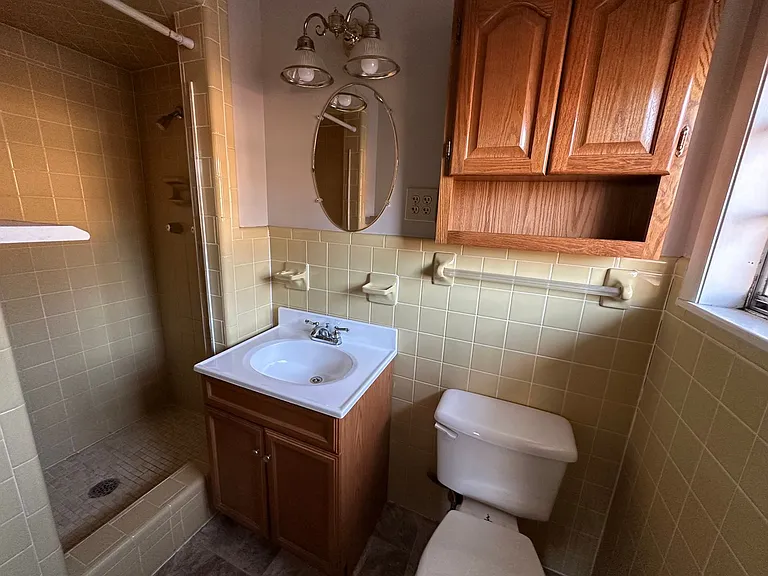 2507 Bradley Ln — Photo 14