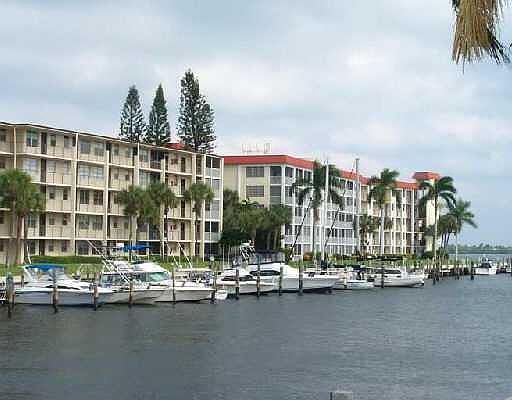 2nd image of 104 Paradise Harbour Blvd APT 202
