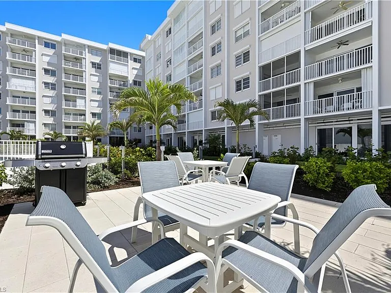3443 Gulf Shore Blvd N #503 — Photo 30