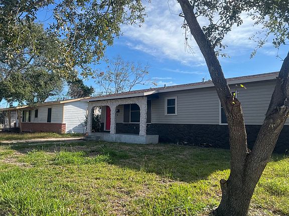 3rd image of 717 Lansdown Dr
