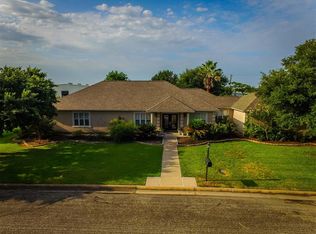 110 E Anderson St, Schulenburg, TX 78956