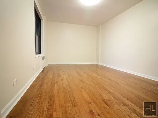 Rented by Highline Residential | media 23