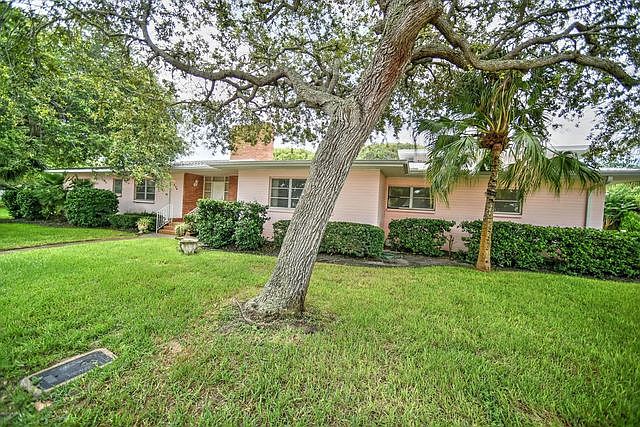 1st image of 170 Arlington Way