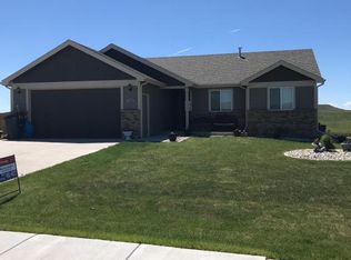 300 Huntington Dr, Gillette, WY 82718