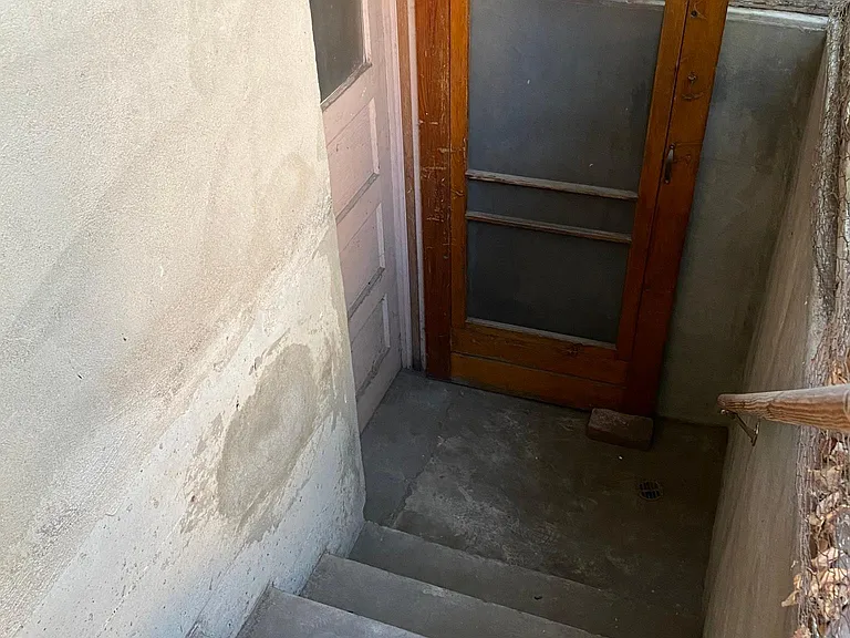 480 N 700 W — Photo 23