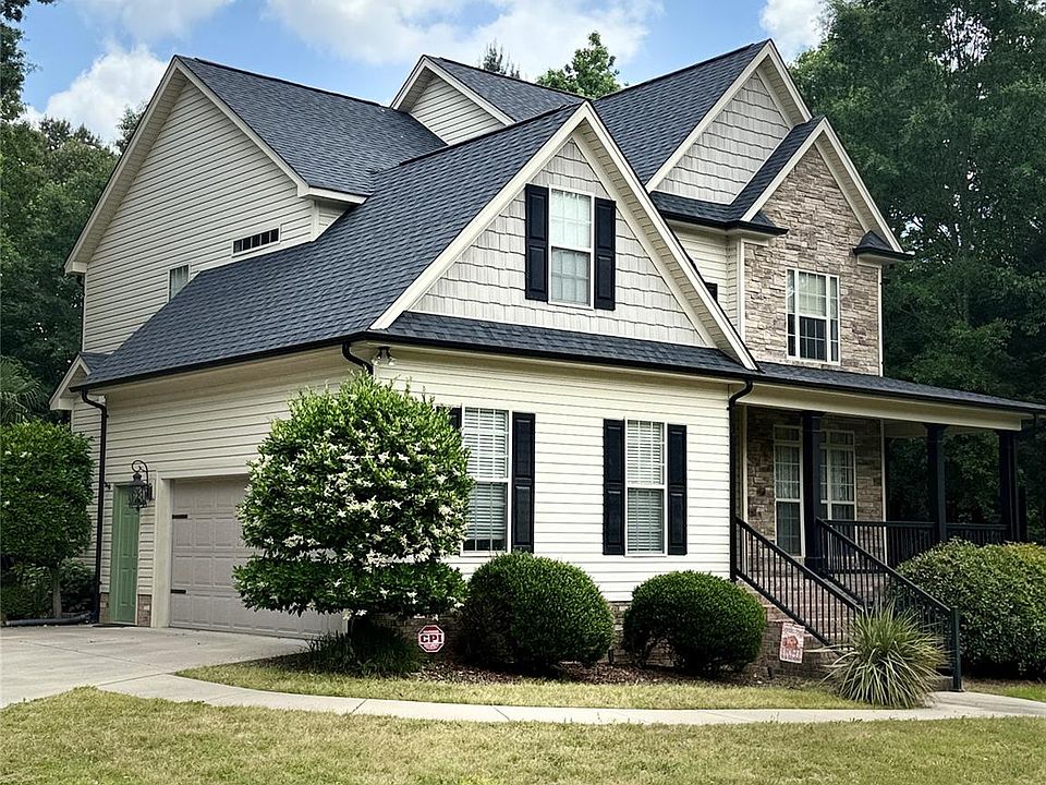 2nd image of 3320 Harvey Ln