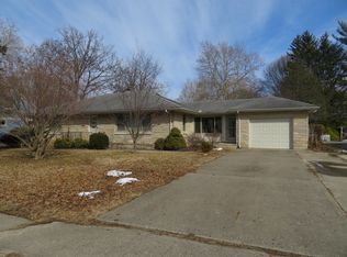 1600 S Hillcrest St, Urbana, IL 61801