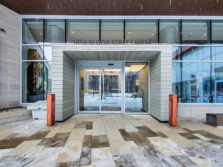1830 Bloor St W #438 — Photo 3