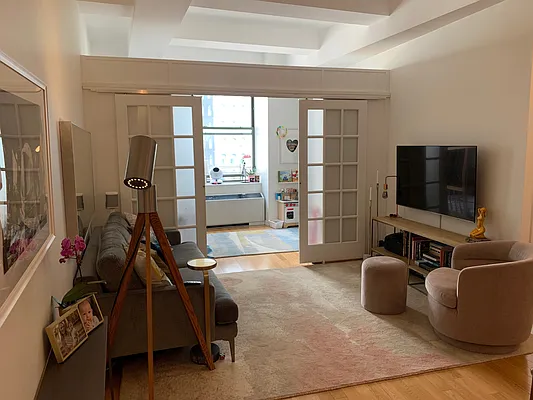 Rented by NY Living Solutions | media 10