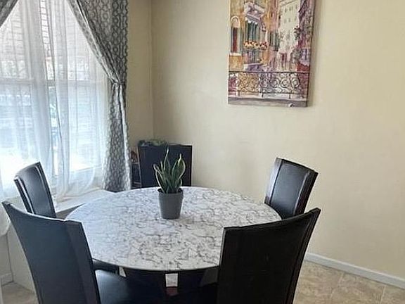 4th image of 3415 Avenue
