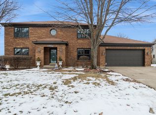 6487 Bannister Ct, Lisle, IL 60532