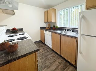 7645 Weatherstone Ln NE #E, Bremerton, WA 98311