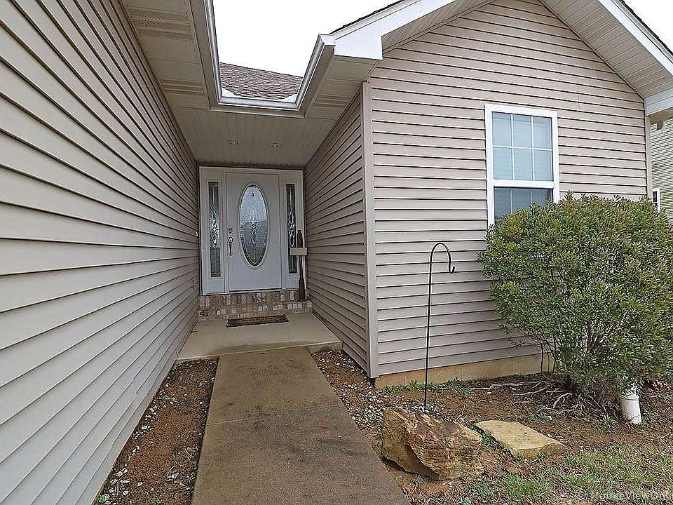 1st image of 250 Sun Valley Ct