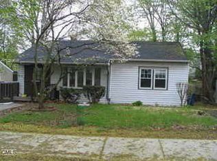 13 Greenhill Ter, New Haven, CT 06515