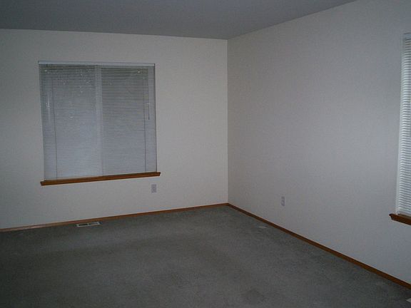 5th image of 1015 Fairmount Ave