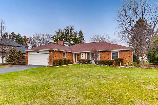 143 E Thompson Dr photo 1