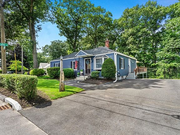 2nd image of 21 Fyrbeck Ave