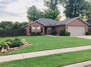 2599 N Indian Oaks Dr, Fayetteville, AR 72704