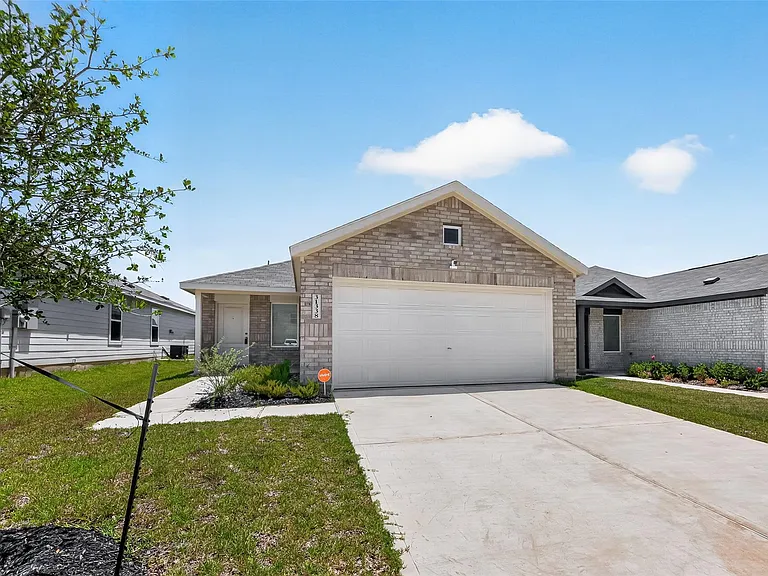 31338 Black Cherry Hollow Dr — Photo 1