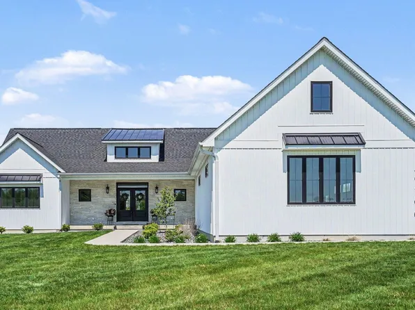 7486 Michigan Rd, Bay City, MI 48706