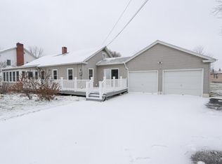 30 Church St, Champlain, NY 12919