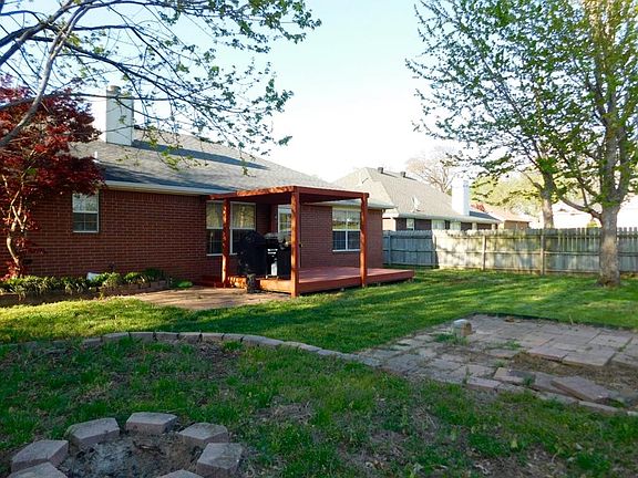 5th image of 2402 W Seminole Dr