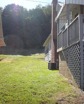  Front/side View