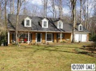 4149 Oldfield Rd, Charlotte, NC 28226