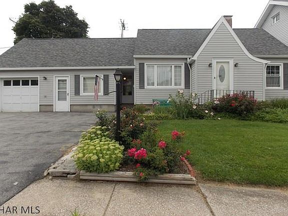 3rd image of 1610 21st Ave