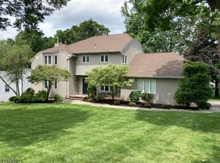 170 Overhill Way, Berkeley Heights, NJ 07922