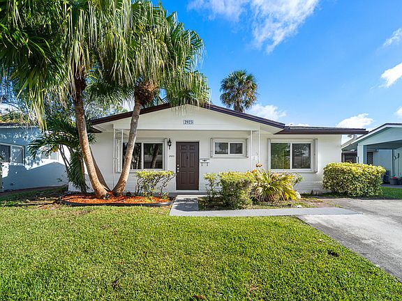2nd image of 2923 NW 48th Street