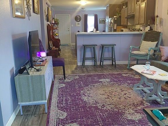 3rd image of 5861 Arcadia Cir