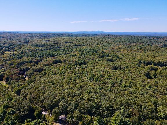 4th image of 90 Corn Rd