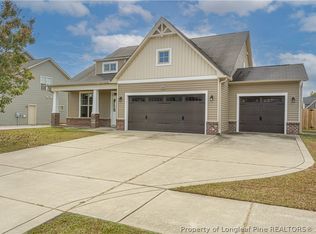 343 Fountain Grove Dr, Raeford, NC 28376