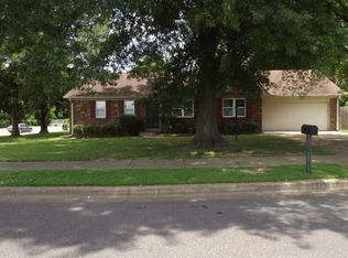 3230 Fox Chase Dr, Memphis, TN 38115