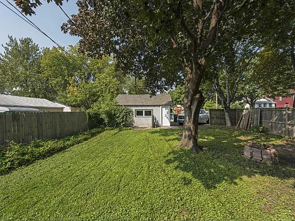 5th image of 3600 26th Ave S