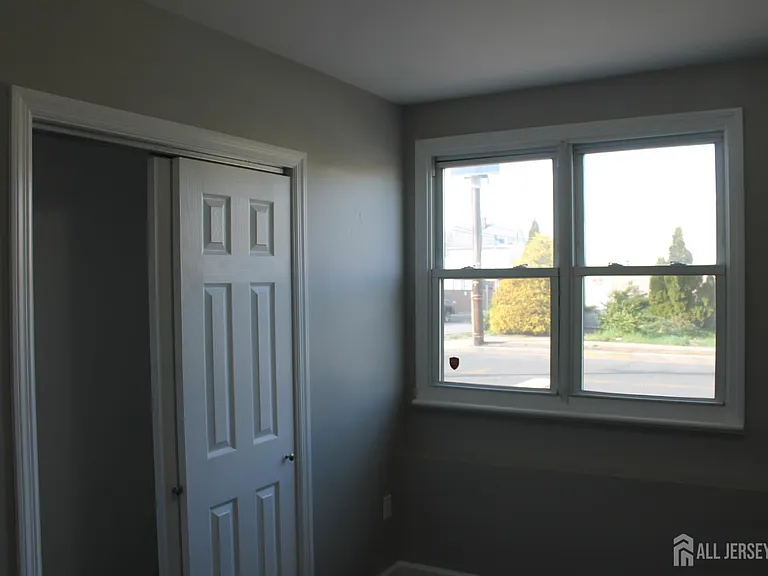 519 Roosevelt Ave #2 — Photo 2