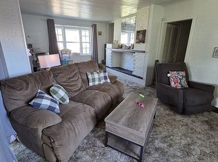 221 N 9th St, West Terre Haute, IN 47885