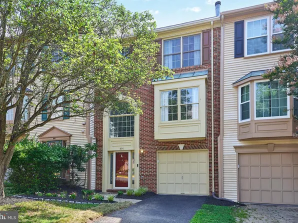 890 Tall Oaks Sq SE, Leesburg, VA 20175