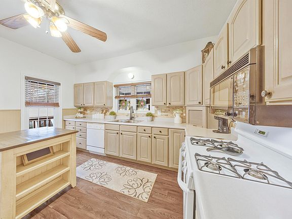 5th image of 227 W Vine St