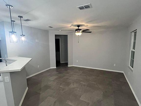 4th image of 2124 Northridge Ave