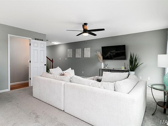 4th image of 337 Wild Oak Dr