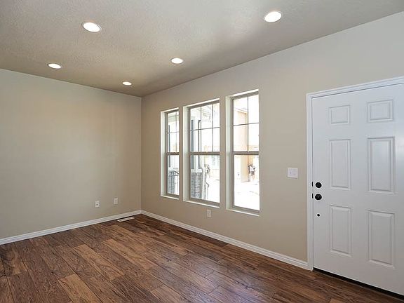 3rd image of 5280 W Hampstead Ln