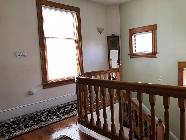 39 Newtonville Ave — Photo 12