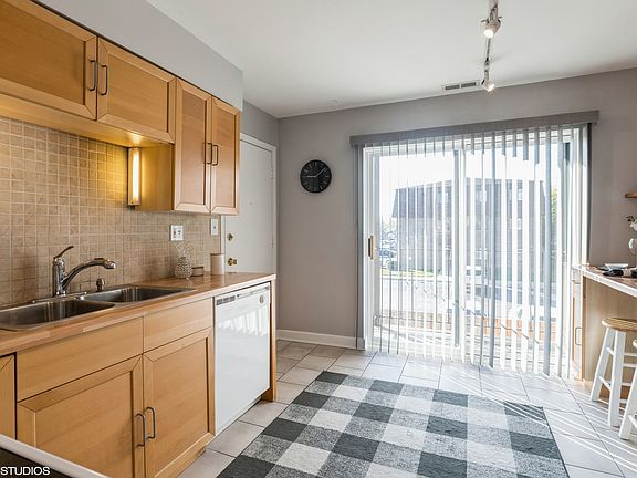 4th image of 9305 Hamilton Ct APT B