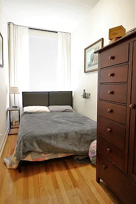 Rented by City Connections Realty | media 8