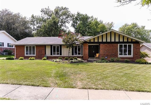 1st image of 409 Iron Lantern Dr