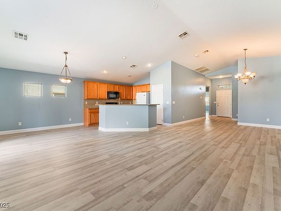 5th image of 3008 Blush Noisette Ave