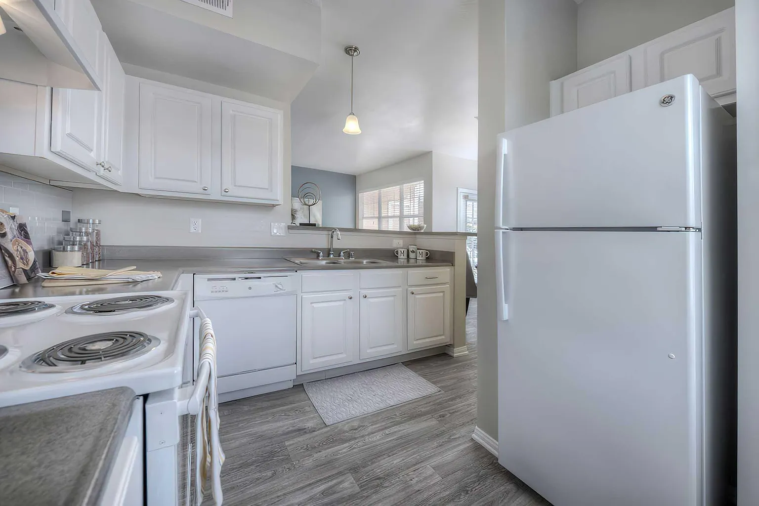 2475 Robb Dr #337 photo 1